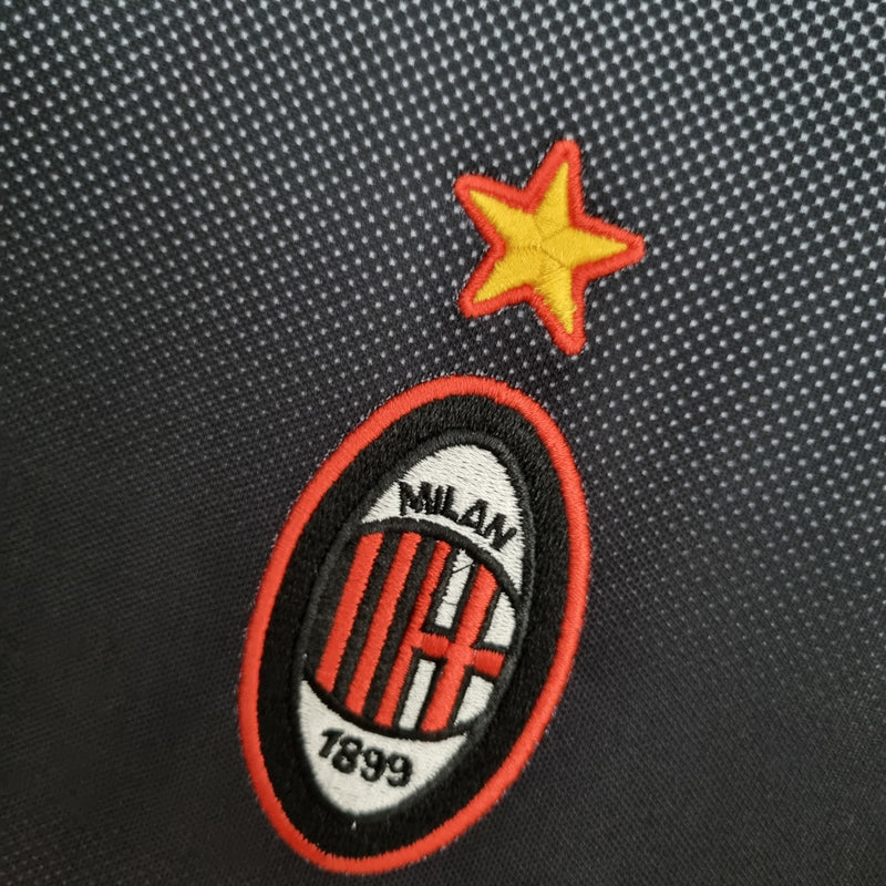 AC MILAN 95/96 TREINO II homem (RETRO)