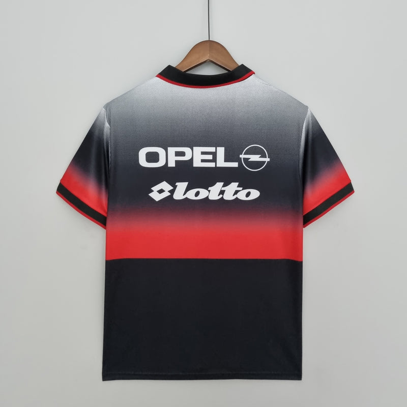 AC MILAN 95/96 TREINO II homem (RETRO)