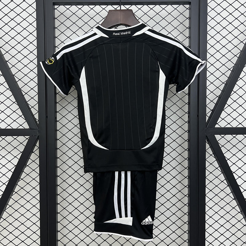 CAMISOLA REAL MADRID II 06/07 CONJUNTO INFANTIL (RETRO)