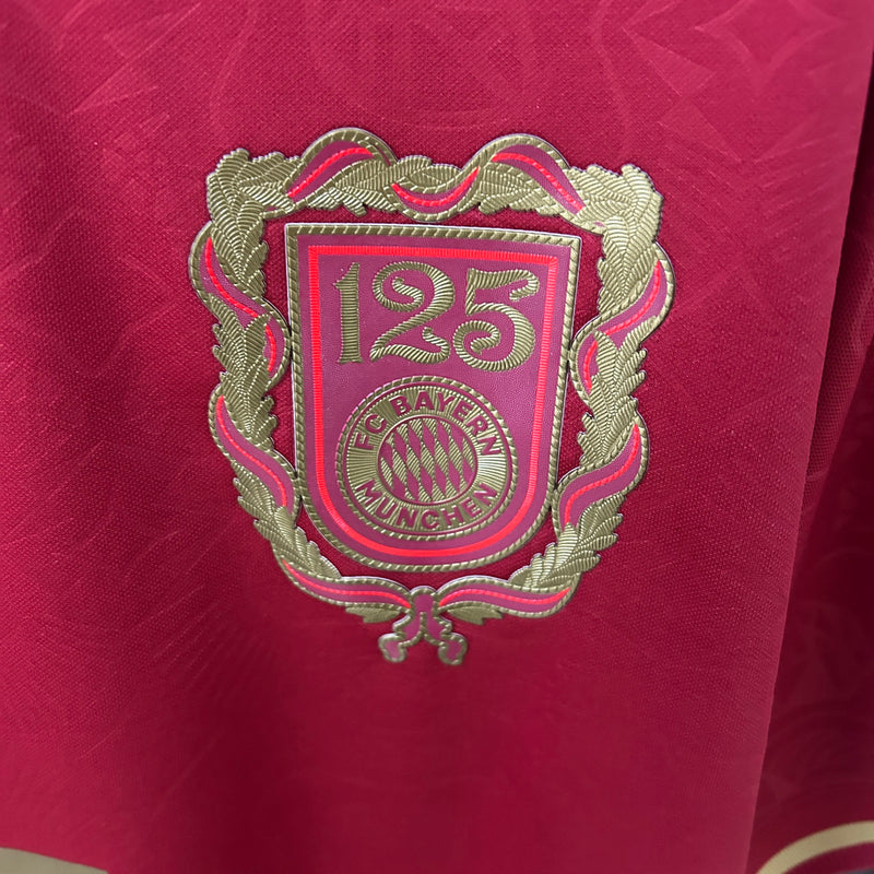 CAMISOLA BAYERN MUNICH EDIÇÃO 125 ANOS I 25/26 homem
