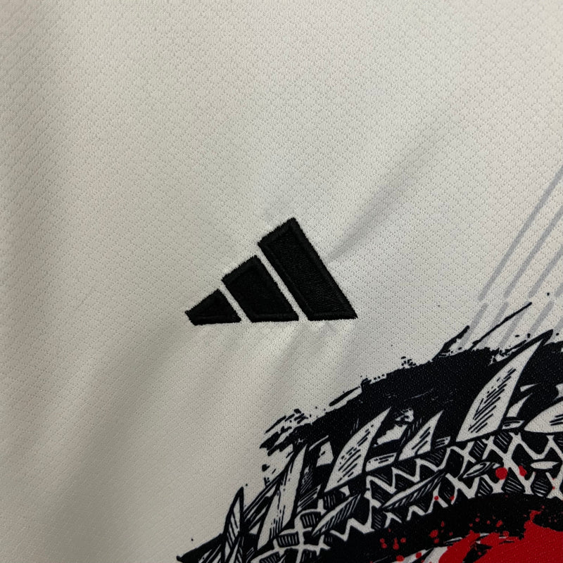 JAPAN SPECIAL EDITION V 23/24 man