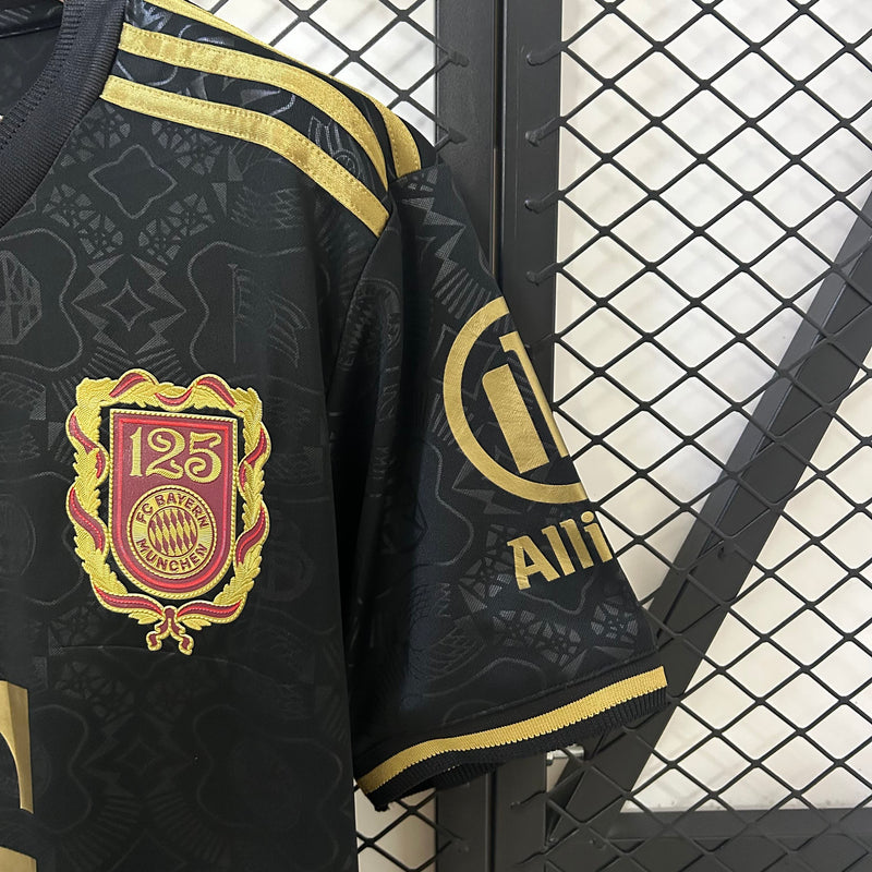 CAMISOLA BAYERN MUNICH EDIÇÃO 125 ANOS II 25/26 homem